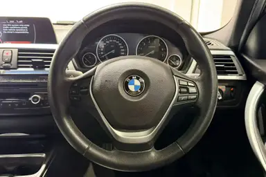 2015 BMW 316i