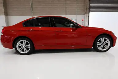2015 BMW 316i