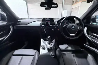 2015 BMW 316i