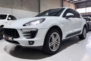 2015 Porsche Macan S
