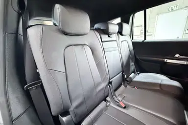 2022 Mercedes Benz