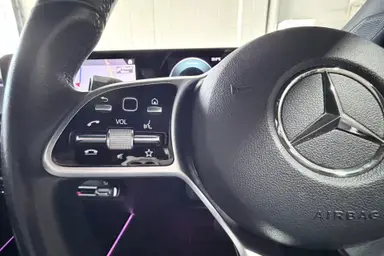 2022 Mercedes Benz