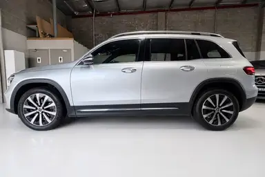 2022 Mercedes Benz