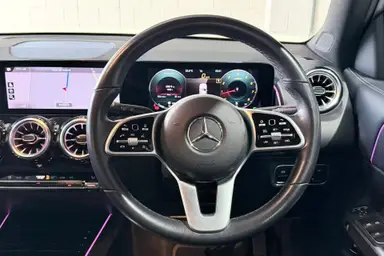 2022 Mercedes Benz