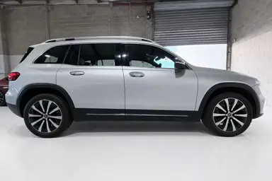 2022 Mercedes Benz